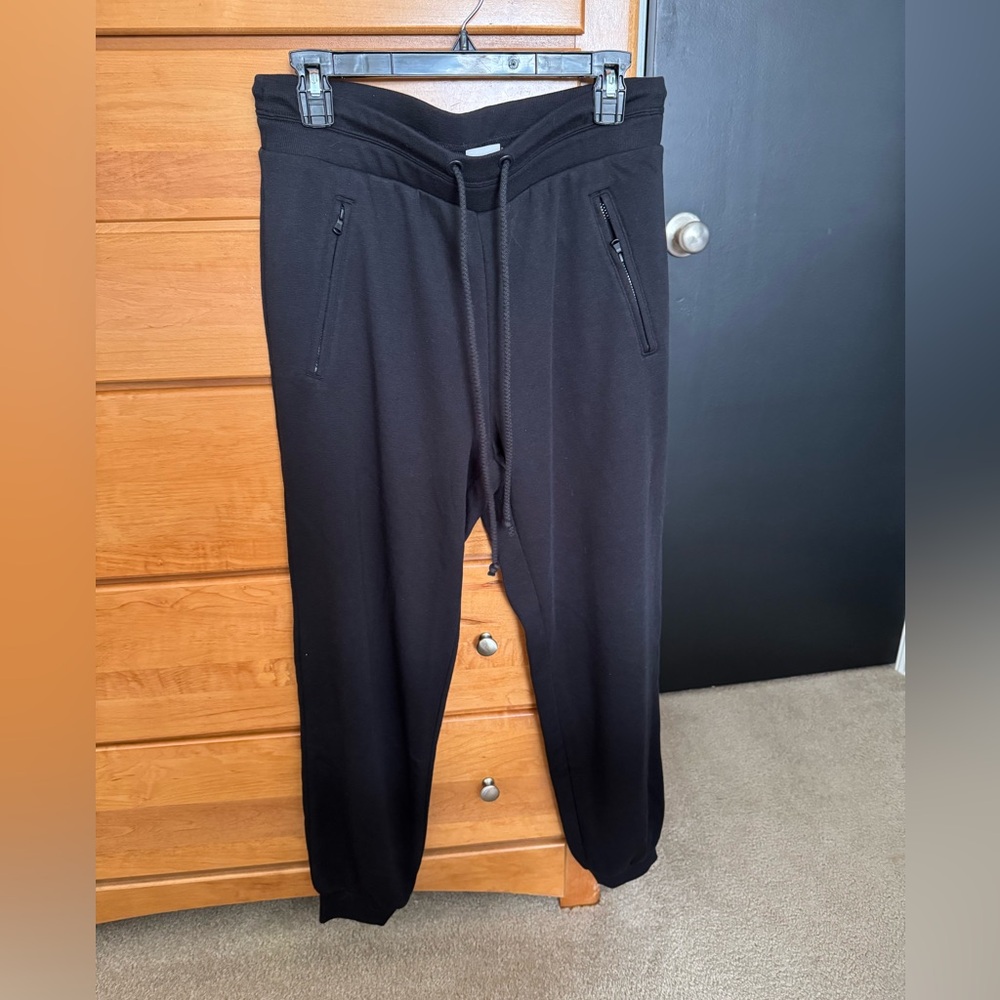 Lou & Grey joggers
